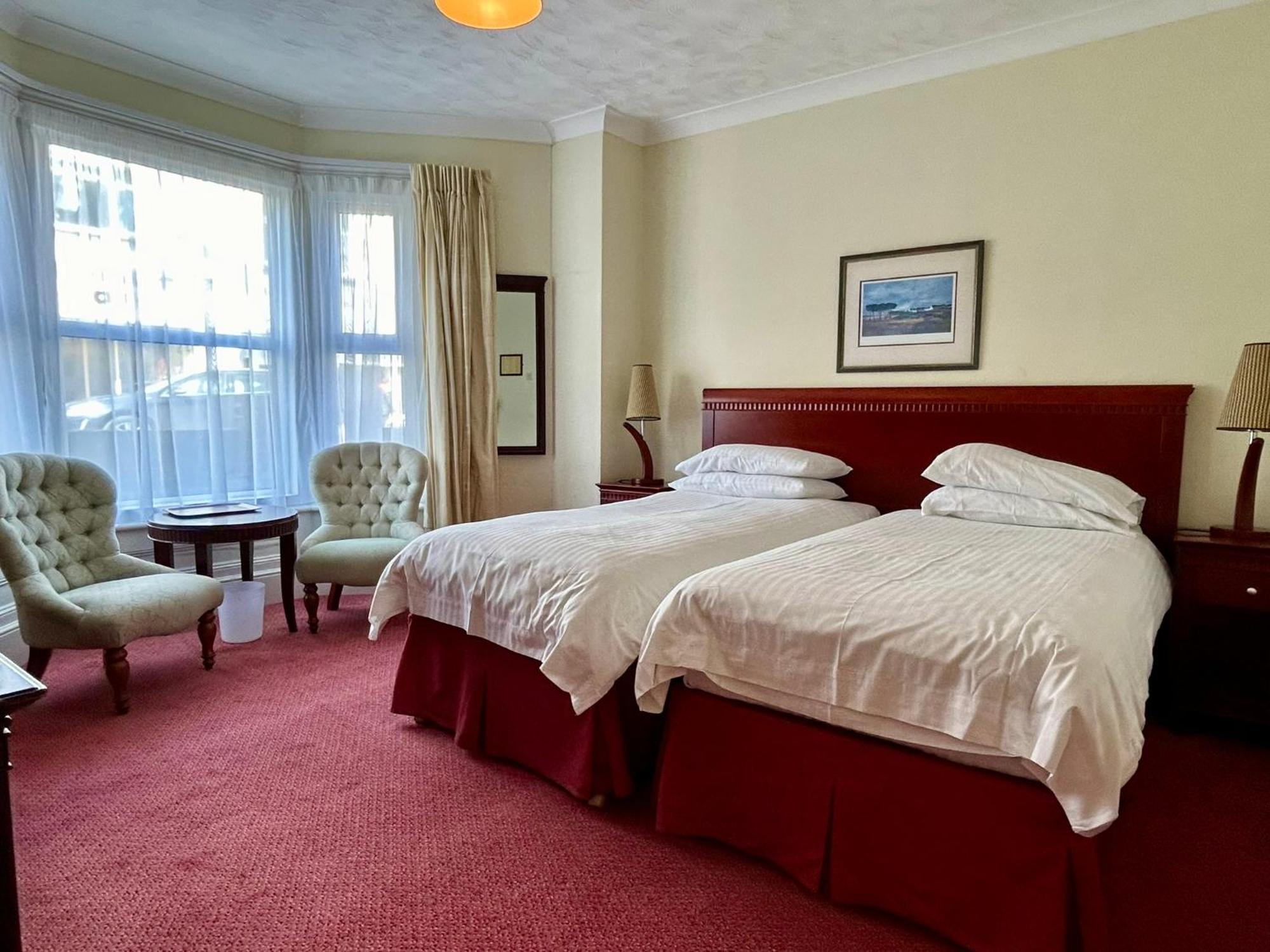 Bay View - Seafront, Sandown - Free Car Ferry For Bookings Of 3 Or More Nights, Subject To Availability Экстерьер фото