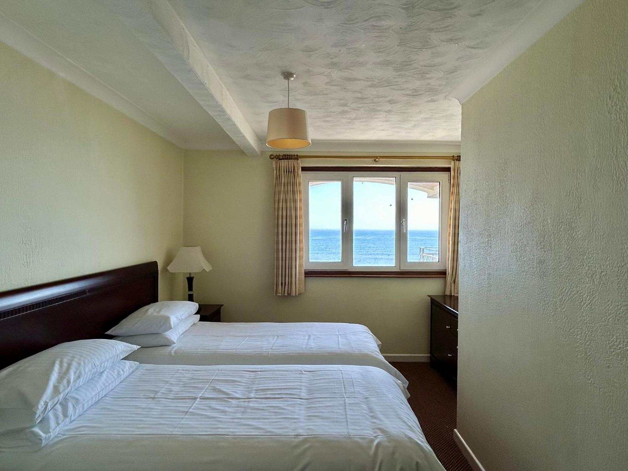 Bay View - Seafront, Sandown - Free Car Ferry For Bookings Of 3 Or More Nights, Subject To Availability Экстерьер фото