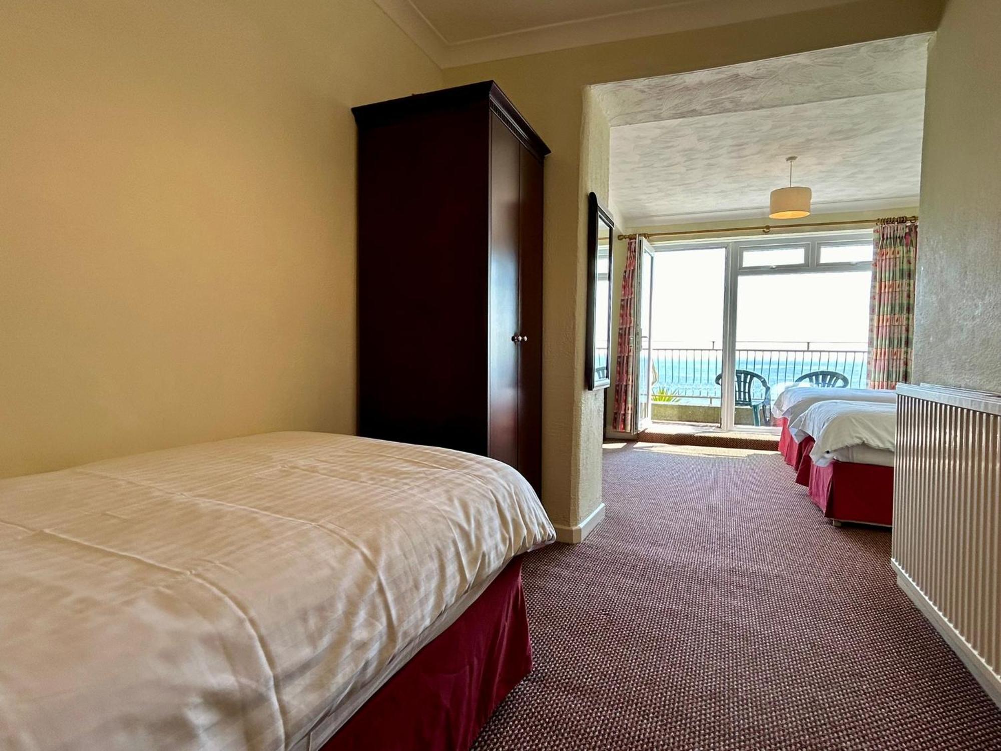 Bay View - Seafront, Sandown - Free Car Ferry For Bookings Of 3 Or More Nights, Subject To Availability Экстерьер фото